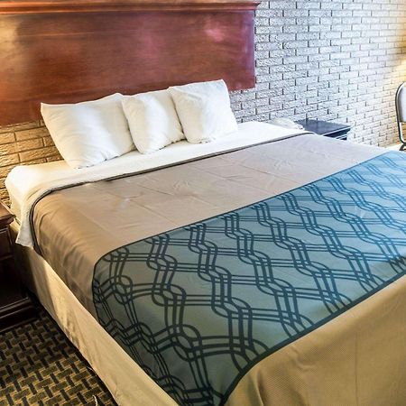 Rodeway Inn & Suites Wilmington North Dış mekan fotoğraf