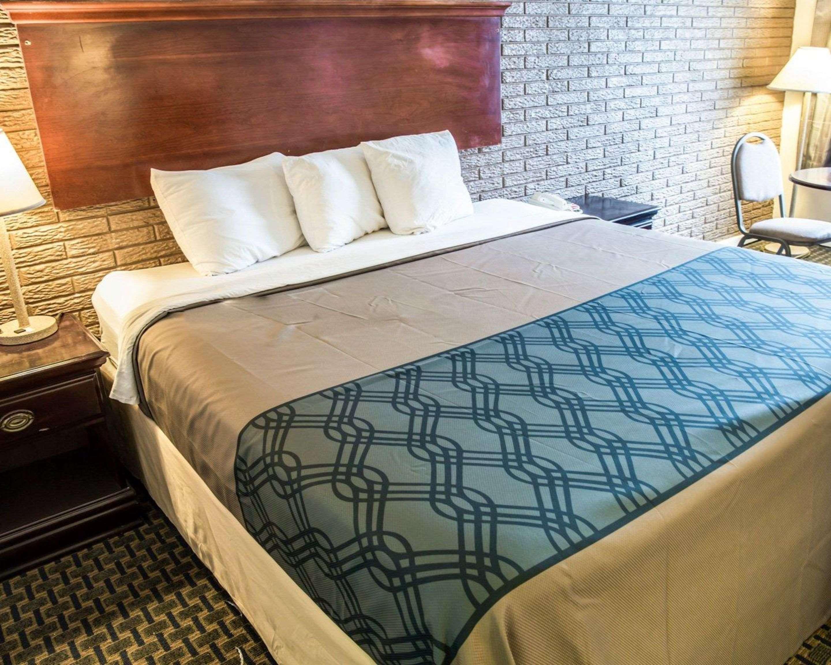 Rodeway Inn & Suites Wilmington North Dış mekan fotoğraf