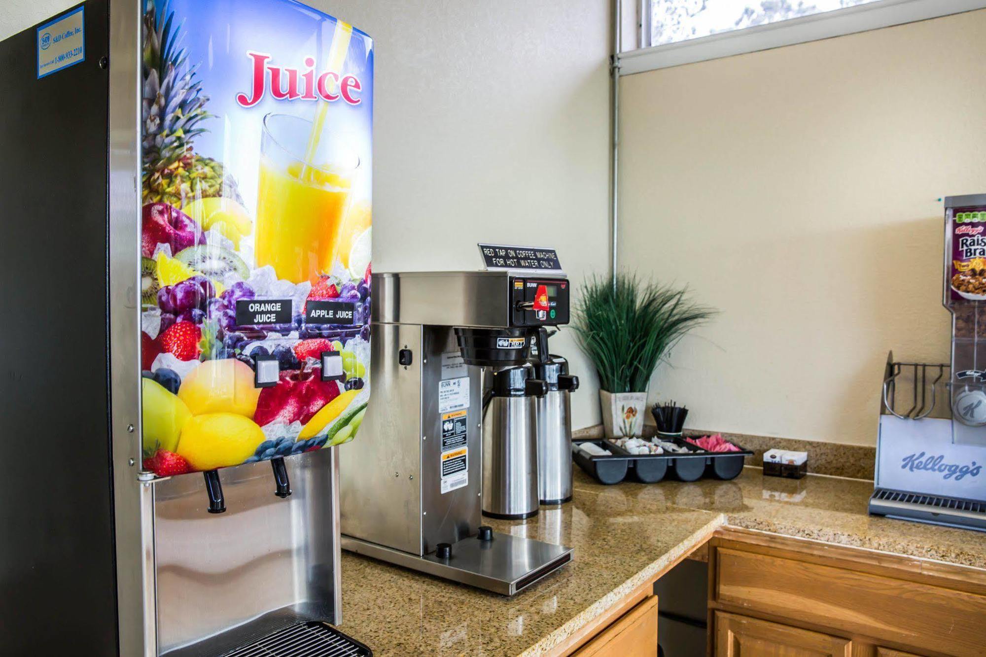 Rodeway Inn & Suites Wilmington North Dış mekan fotoğraf